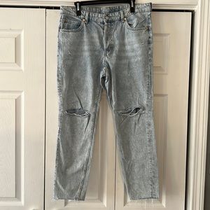 H&M Boyfriend High Rise Loose Fit Light Ripped Wash Size 12